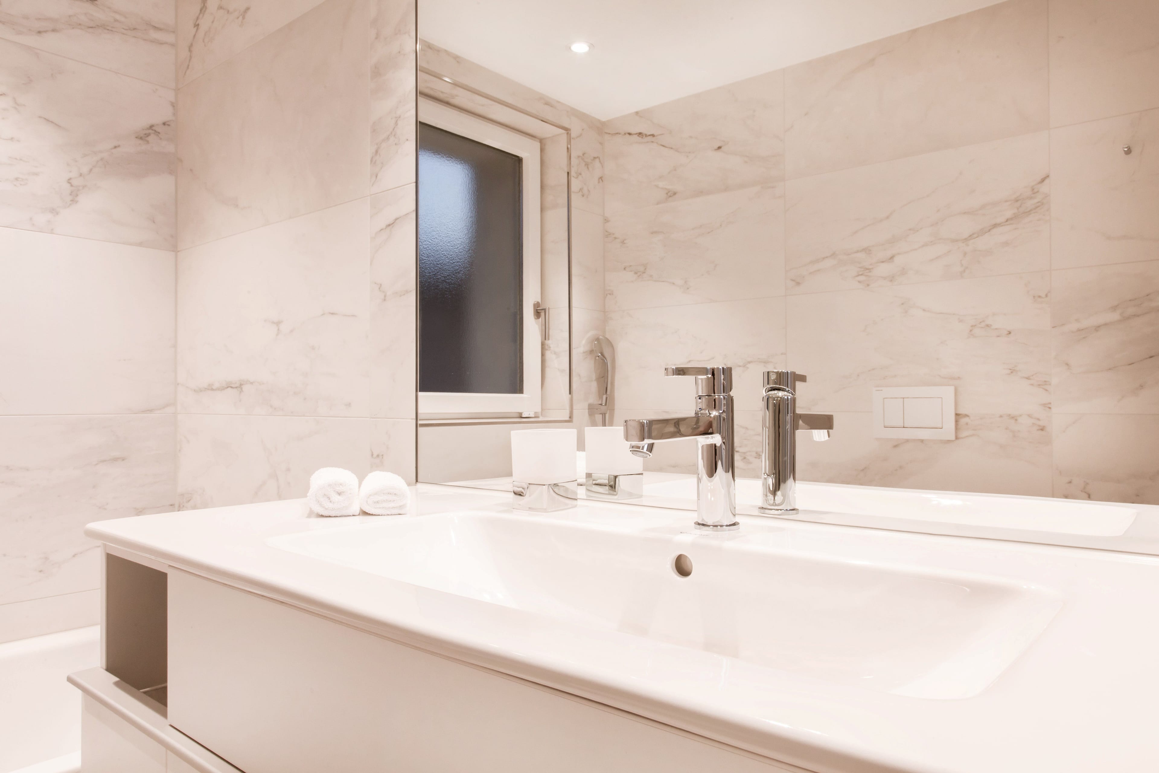 2_zimmer_apartment__suite_bath_citystay_zuerich