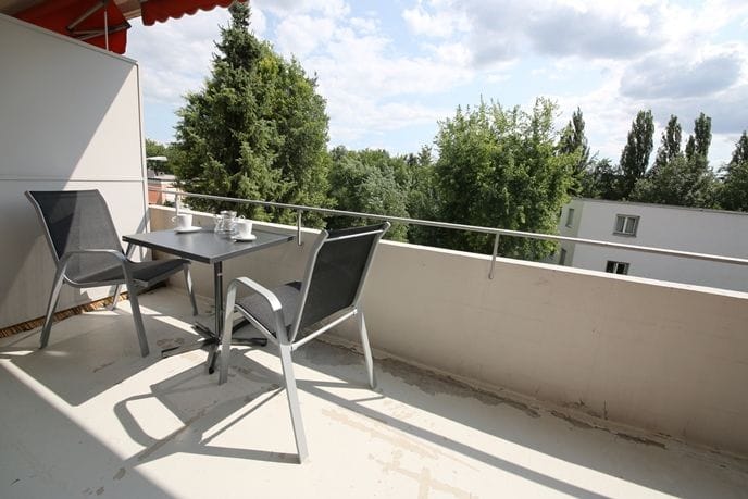 2_bedroom_family_apartment_balcony_oberengstringen_citystay