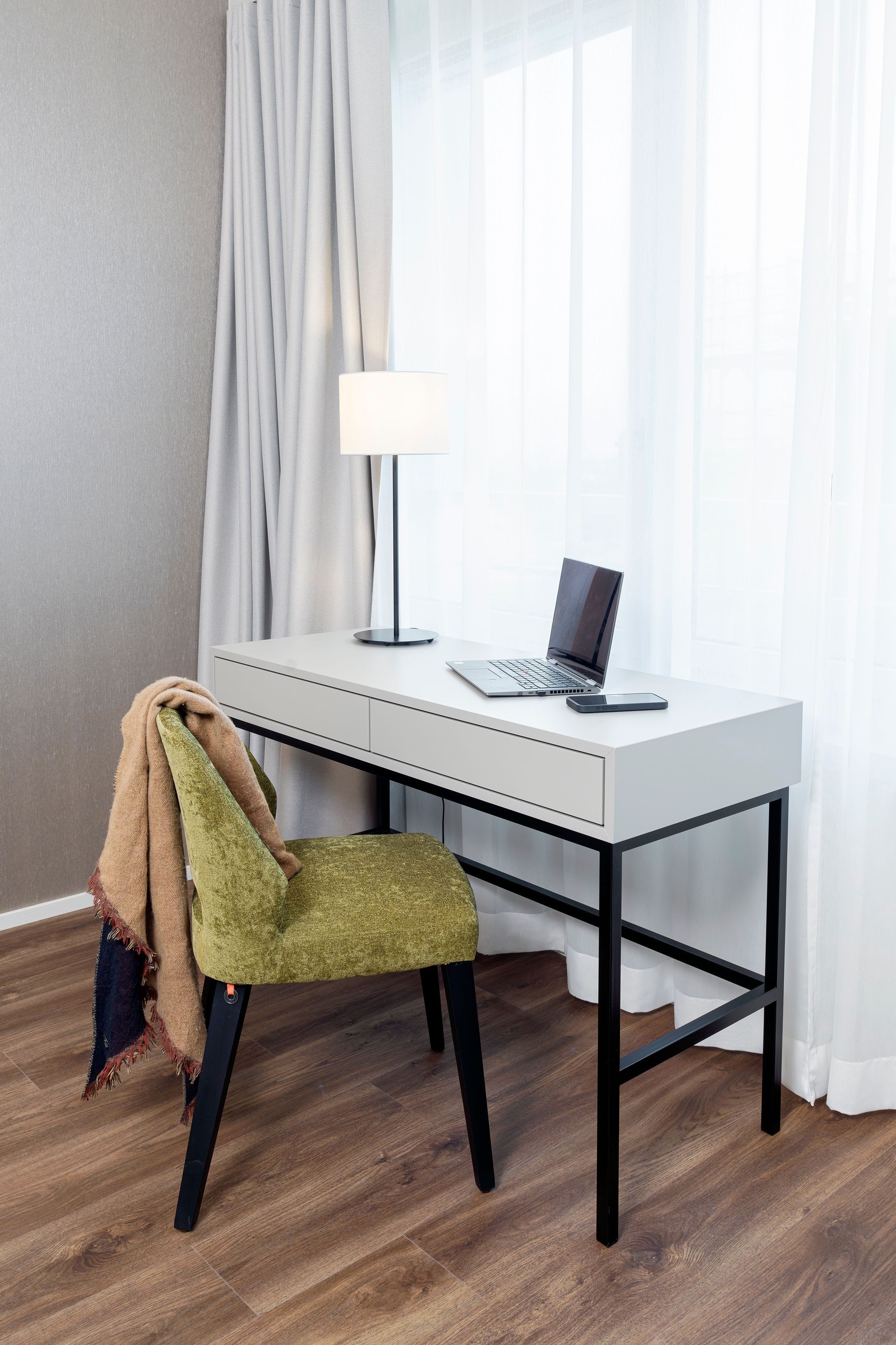 3_zimmer_family_apartment_workingplace_papieri_citystay
