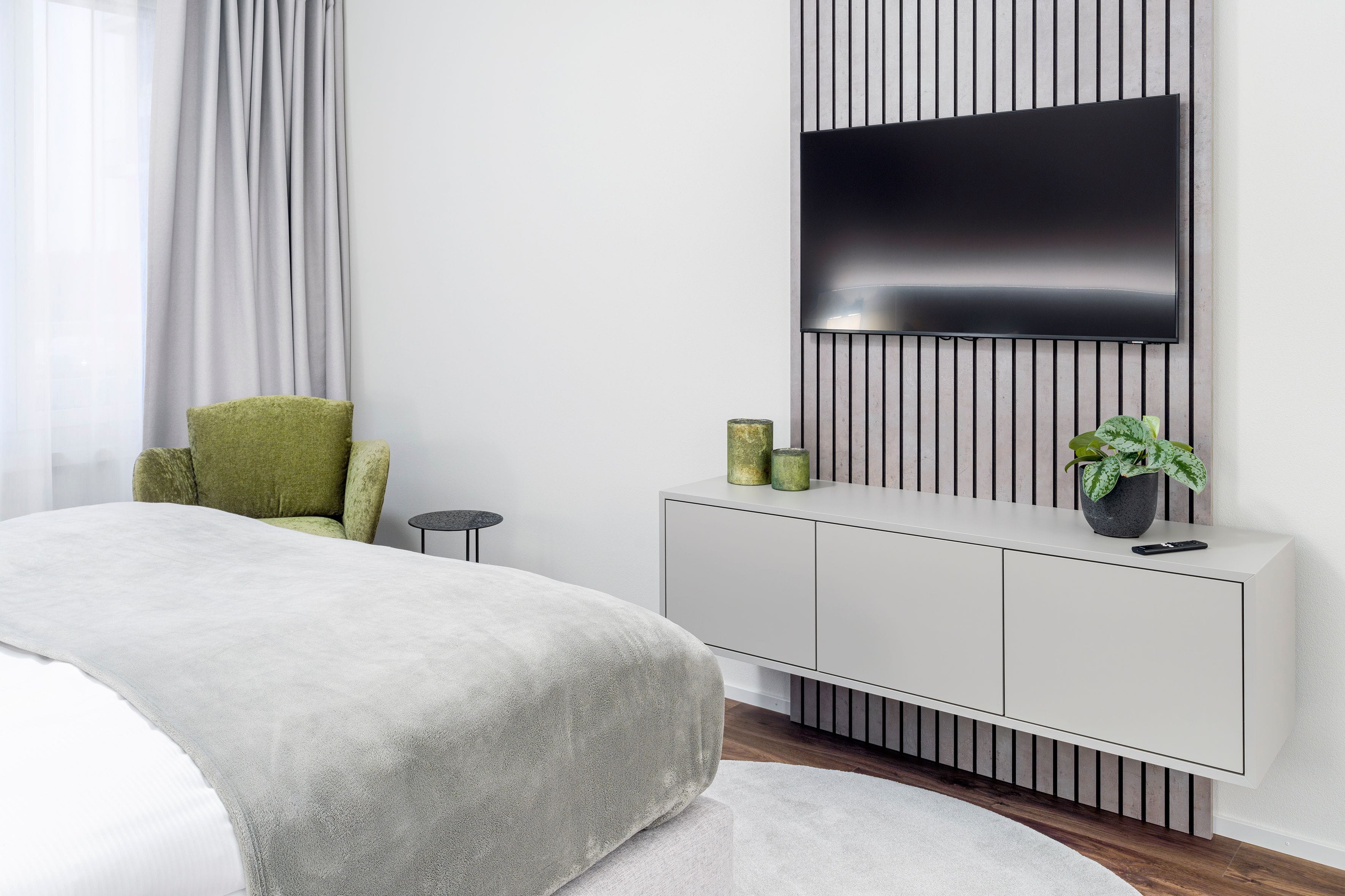 studio_superior_apartment_tv_papieri_citystay