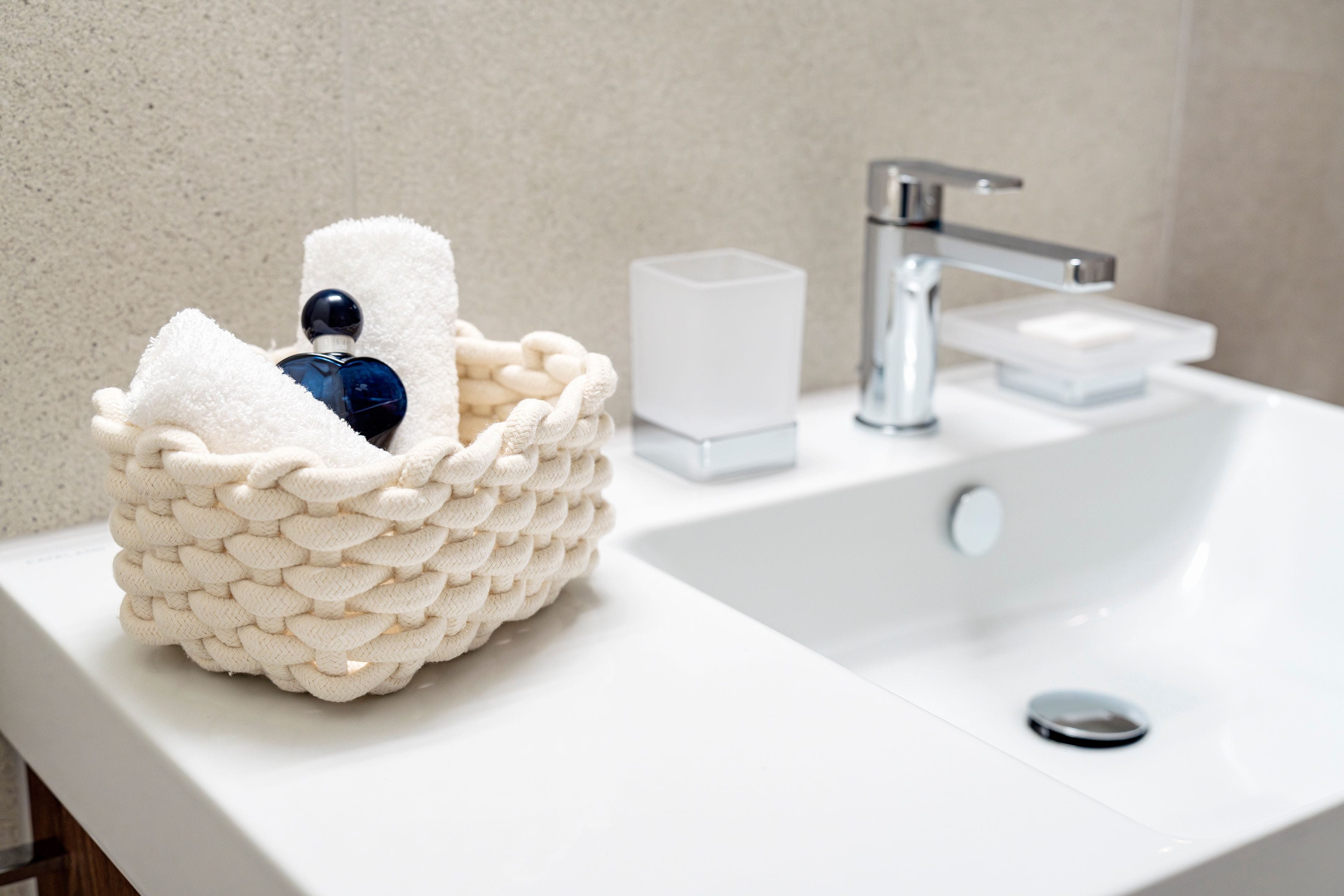 studio_apartment_bath_papieri_citystay