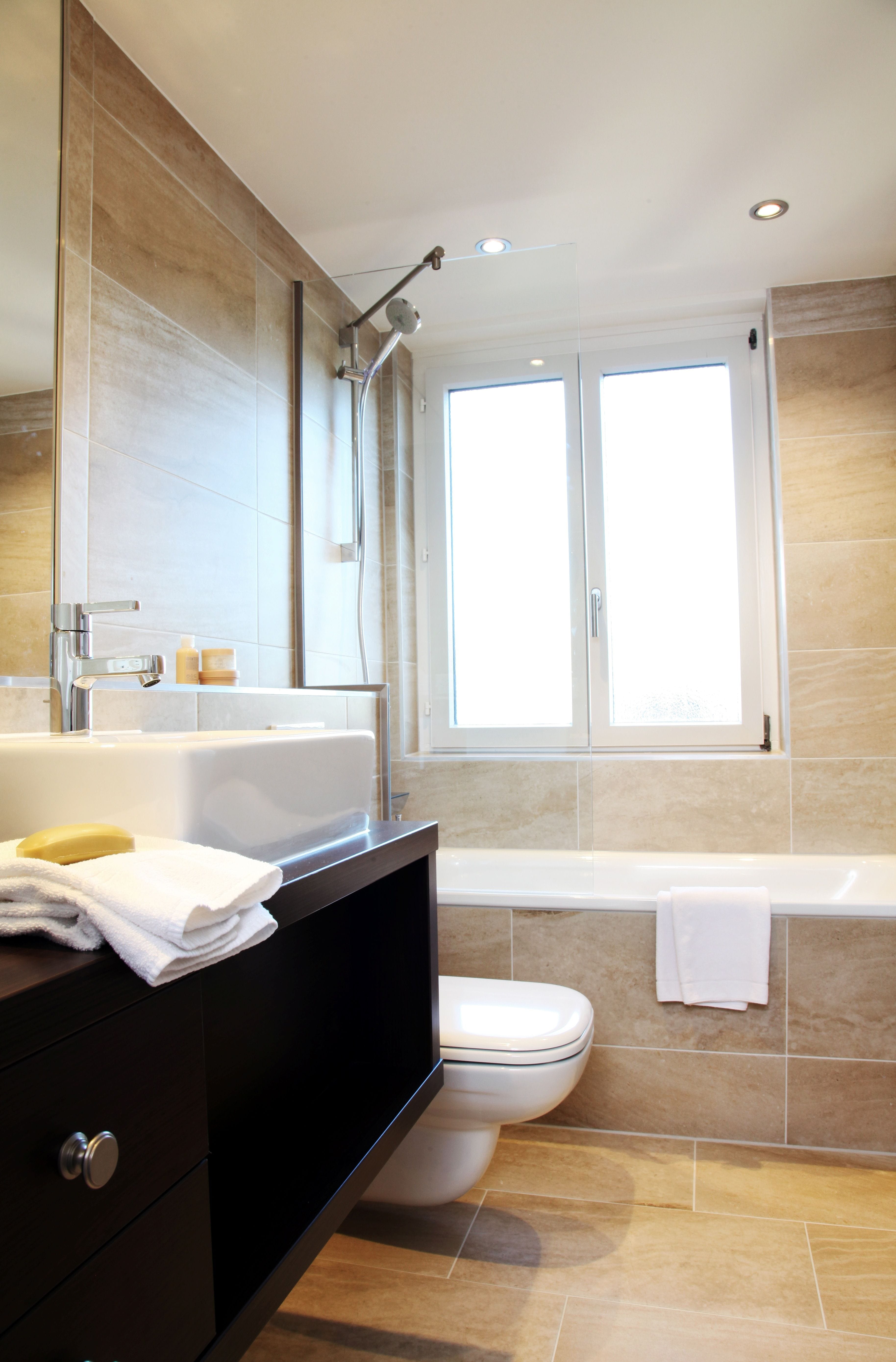 3_zimmer_family_apartment_bad_citystay_zuerich