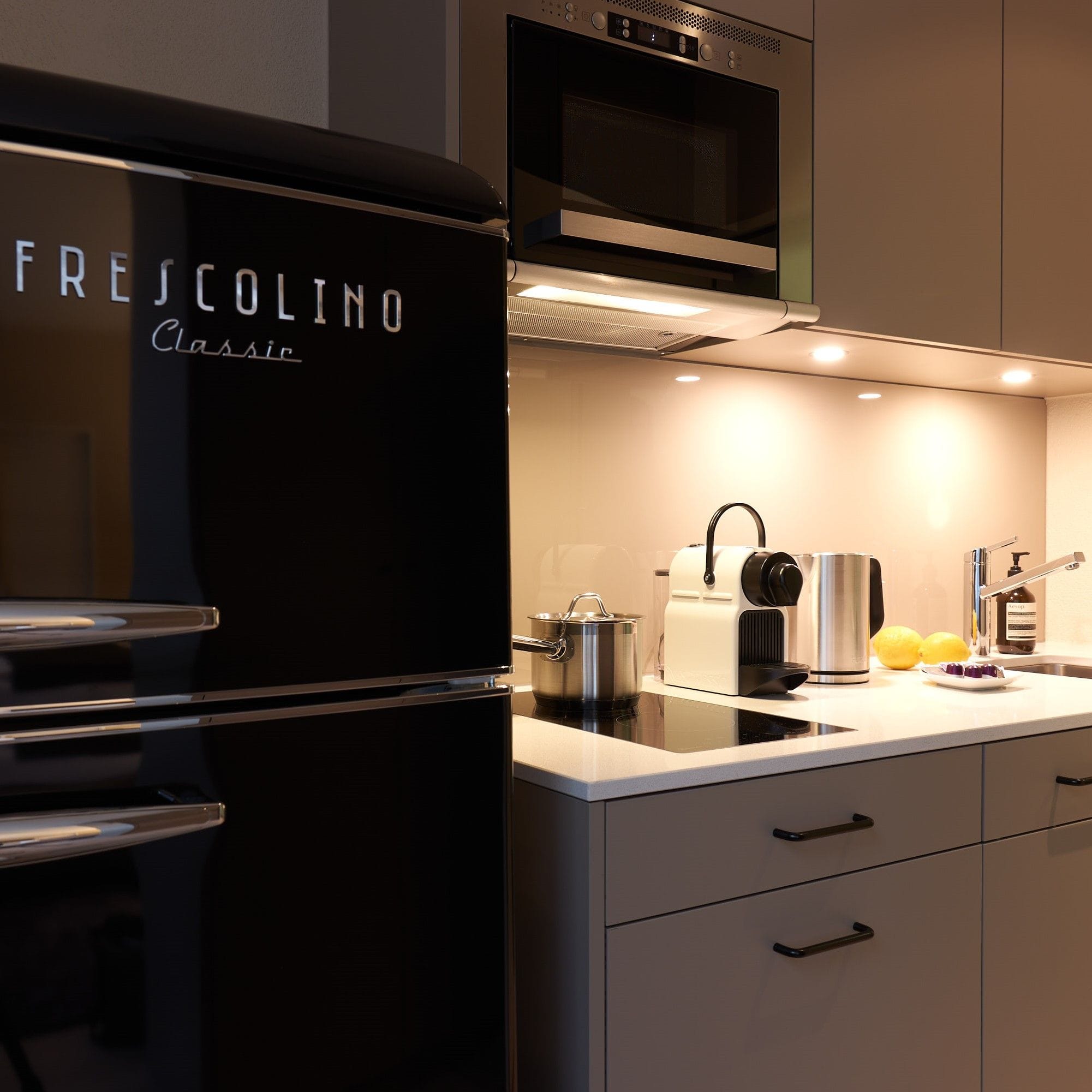 studio_apartment_suite_kitchen_zurich_citystay