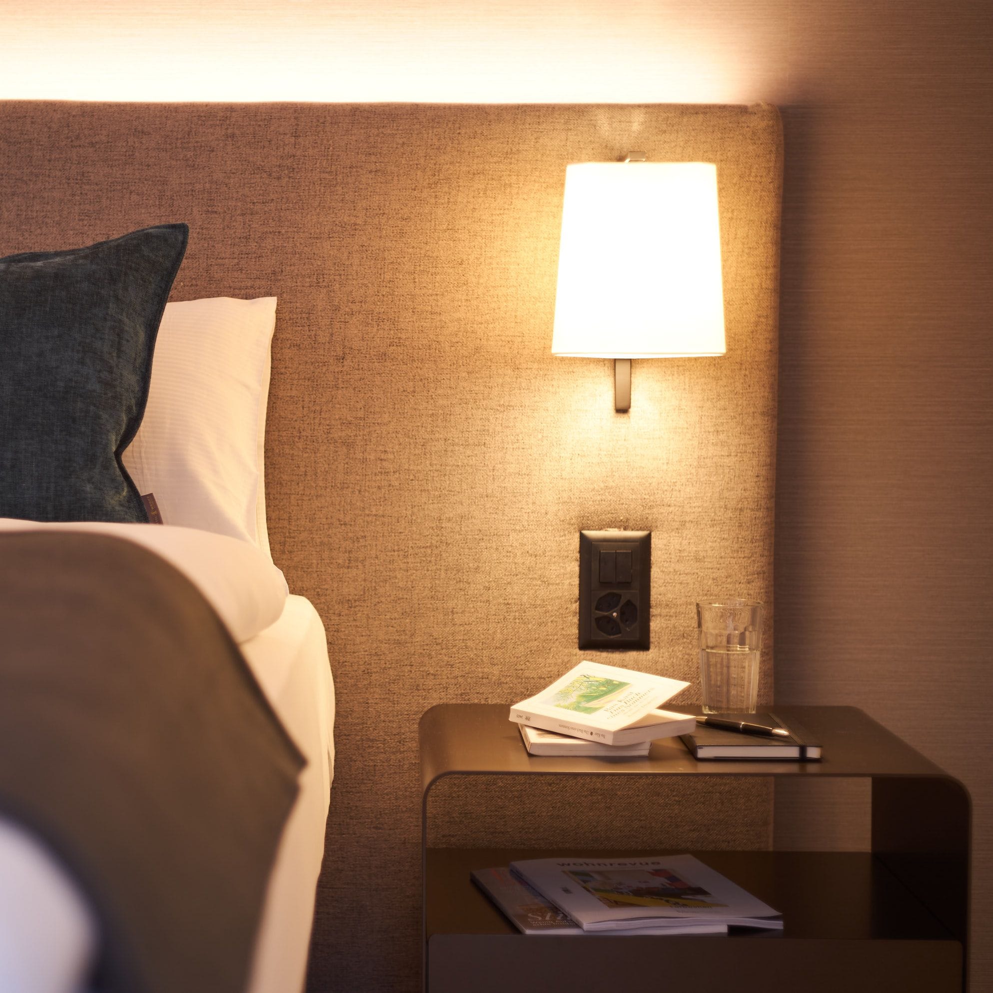 studio_apartment_superior_bed_zurich_citystay