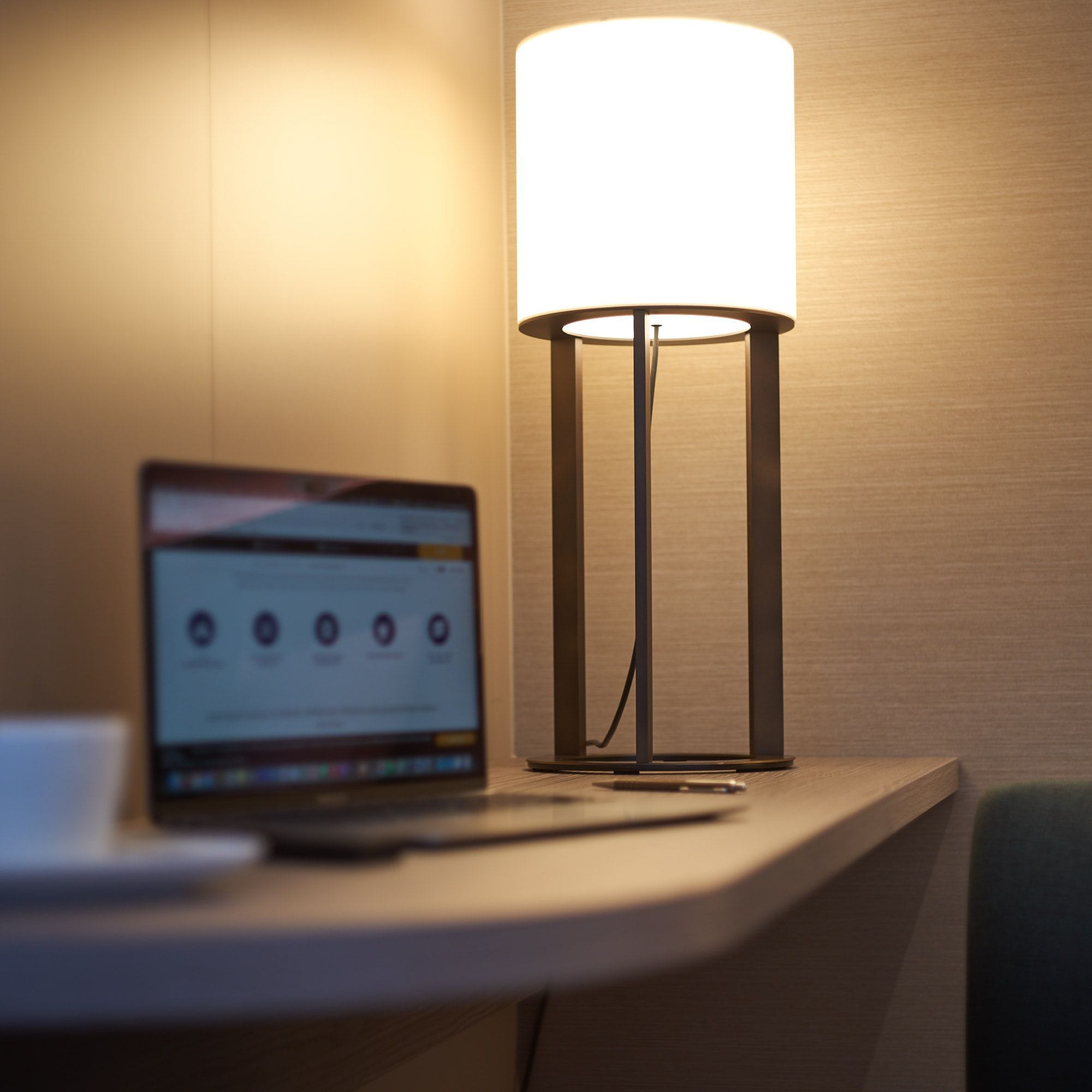 studio_apartment_superior_workplace_zurich_citystay