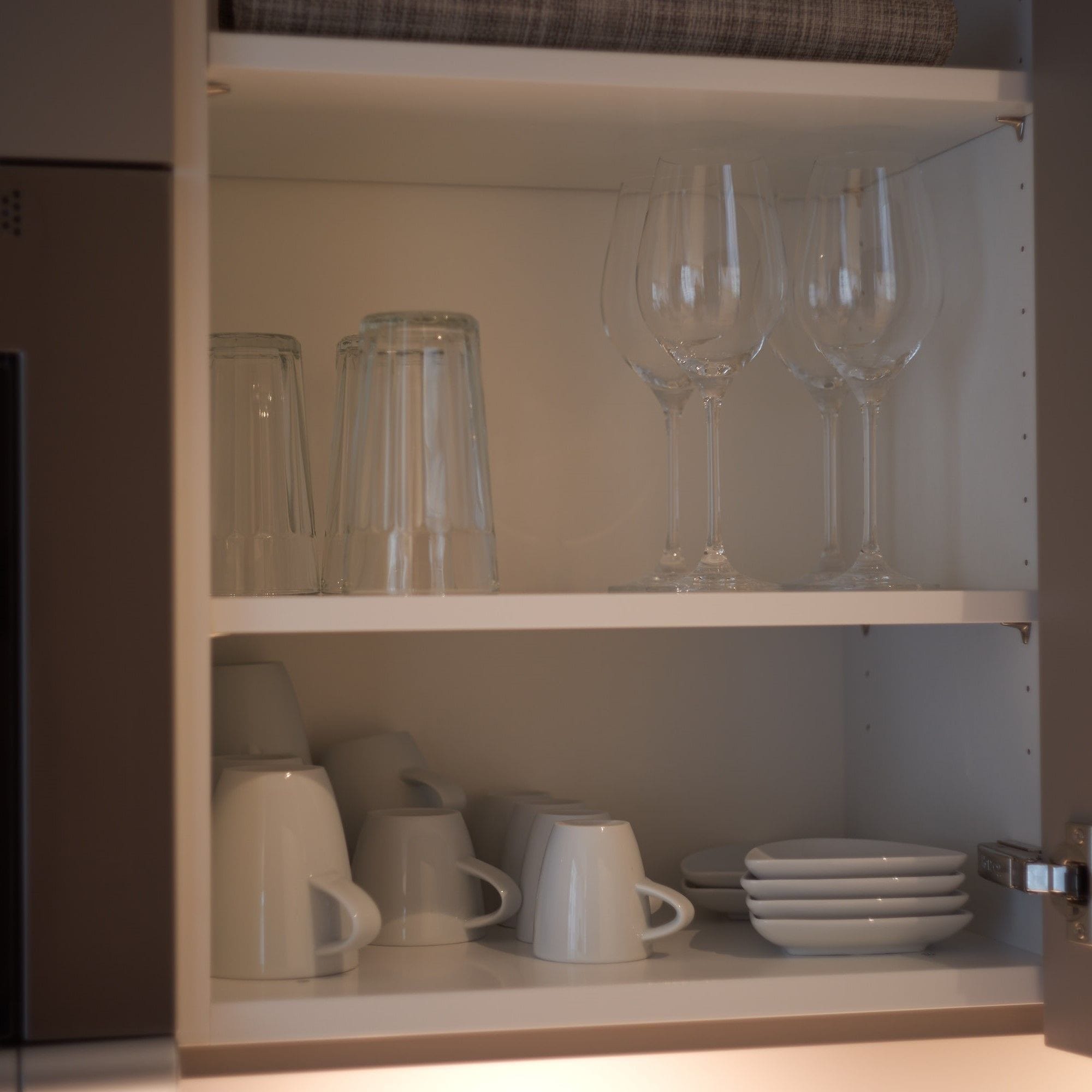 1_bedroom_apartment_kitchen_zurich_citystay